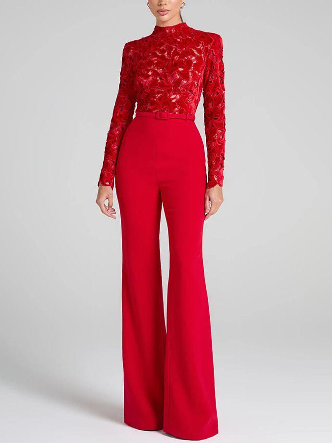 Elegant jumpsuit med blondepaneler og svajer