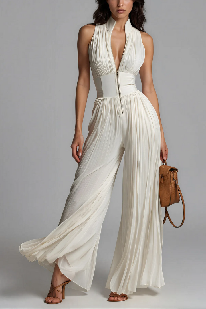 Elfenbensfarvet plisseret aftenjumpsuit — Elegant jumpsuit med vide ben