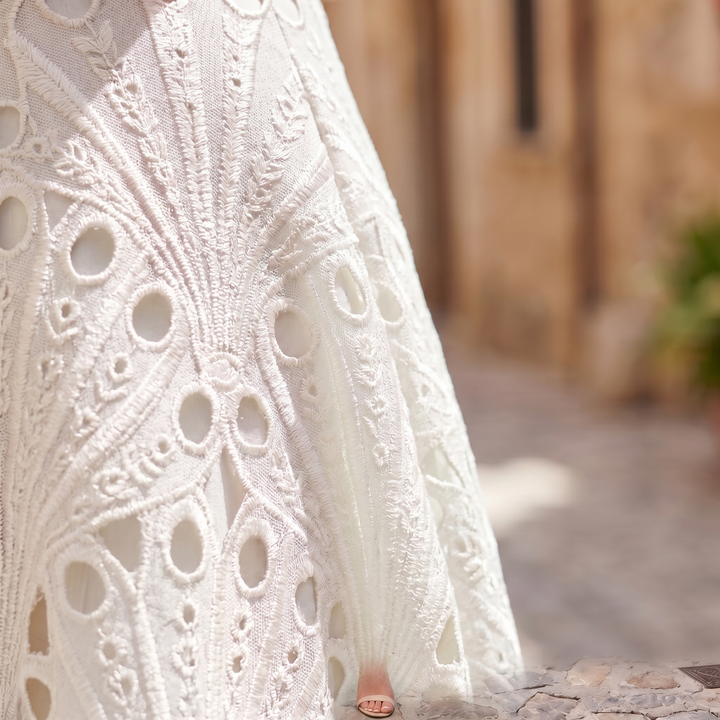 Pola Blonde Midi Kjole