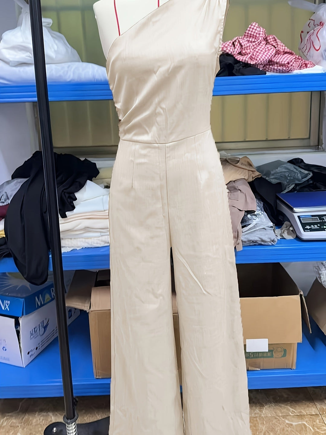 Retningsbaseret stil og Yodomi solid elegant off-shoulder damejumpsuit