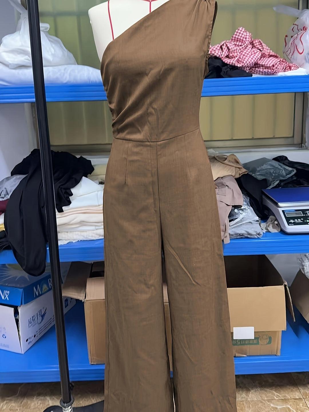 Retningsbaseret stil og Yodomi solid elegant off-shoulder damejumpsuit