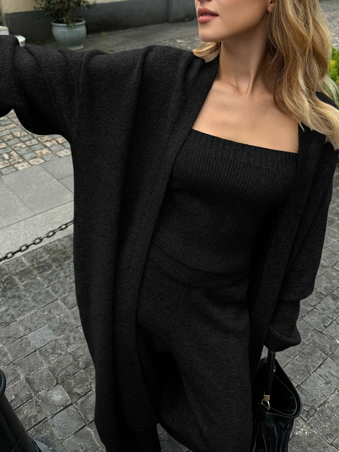 Tredelt strikkesæt med bustier-bukser