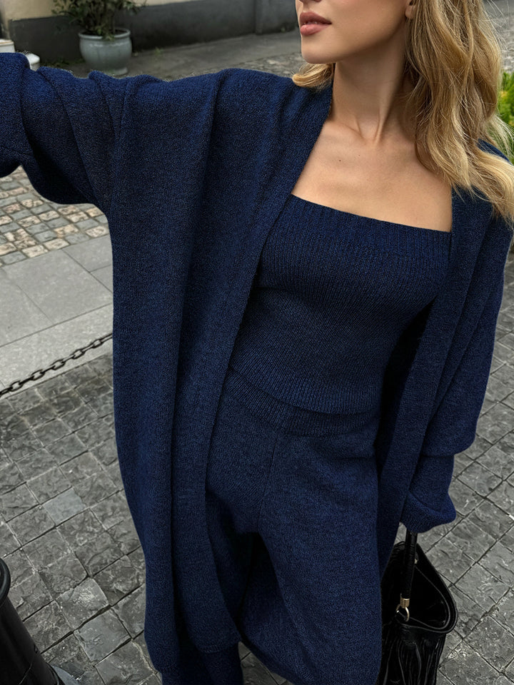 Tredelt strikkesæt med bustier-bukser
